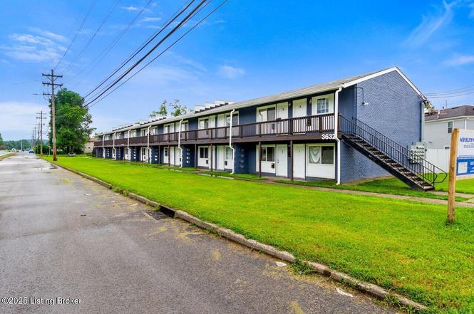 Manslick Pointe multifamily property at 3632 Manslick Road in Louisville, Kentucky